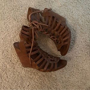Bakers Lace Up Wedges - Size 8